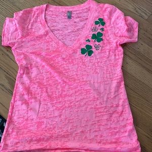 ❗️NWOT Pink V neck top